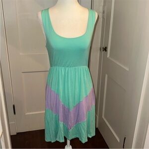 ⭐️ 5/$10 Women's Chevron Pattern Sleeveless Sun Dress Size Small